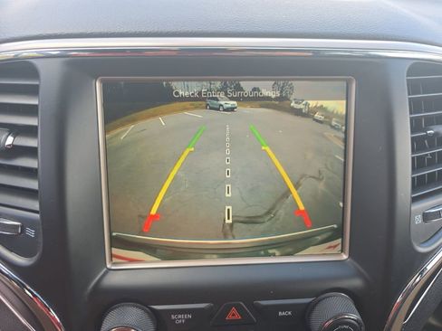 Used 2017 Jeep Grand Cherokee Limited w/ Trailer Tow Group IV image 23