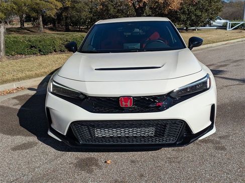 Used 2023 Honda Civic Type R image 9