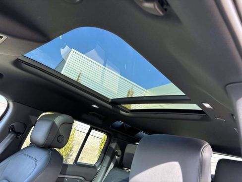 Certified 2025 Land Rover Defender 110 S image 18