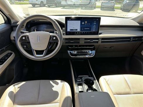 Certified 2023 Lincoln Corsair AWD w/ Equipment Group 101A image 33