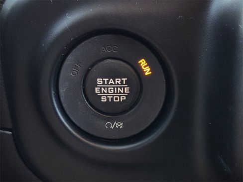 Used 2020 Jeep Wrangler Unlimited Sport S image 23