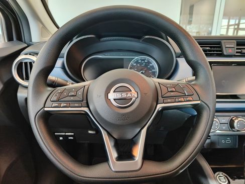 New 2025 Nissan Versa SV w/ Trunk Package FWD image 17