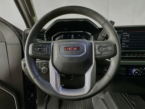 Used 2025 GMC Sierra 1500 Elevation AWD/4WD image 15