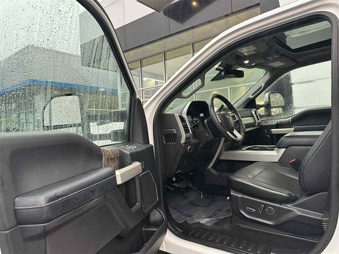 Used 2018 Ford F350 Lariat w/ Lariat Ultimate Package image 22