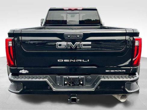 Used 2024 GMC Sierra 3500 Denali Ultimate image 12