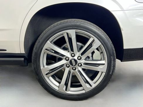 Used 2025 Cadillac Escalade Sport w/ Touring Package image 31