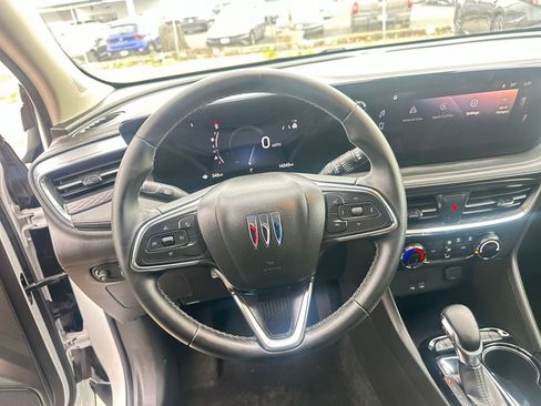 Used 2025 Buick Encore GX Preferred image 28