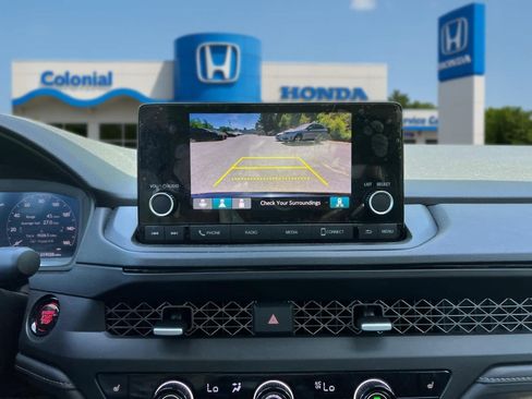 Used 2025 Honda Accord SE image 29