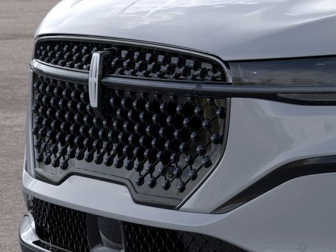 New 2026 Lincoln Nautilus Reserve AWD/4WD image 17