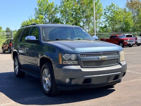 Used 2009 Chevrolet Tahoe LTZ AWD/4WD image 2