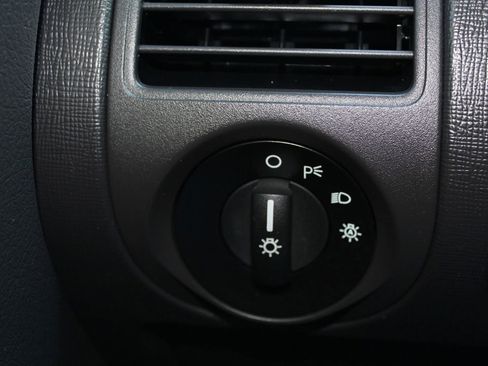 Used 2019 Ford Flex SE image 22