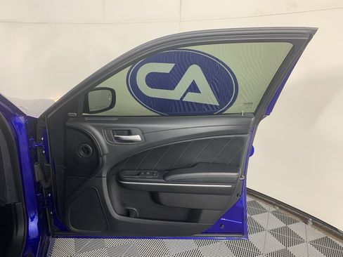 Used 2019 Dodge Charger Scat Pack w/ Dynamics Package image 38