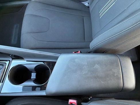 Used 2023 Hyundai Elantra SEL w/ Convenience Package image 31