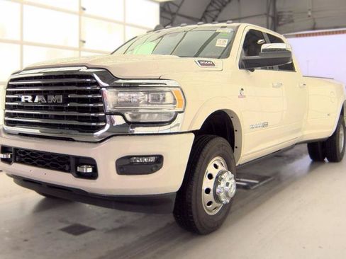 Used 2019 RAM 3500 Limited w/ Max Tow Package AWD/4WD image 4