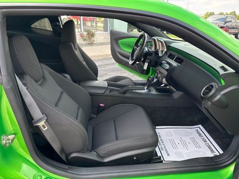 Used 2010 Chevrolet Camaro LT RWD image 23