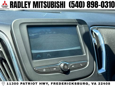 Used 2018 Chevrolet Malibu Hybrid FWD image 9