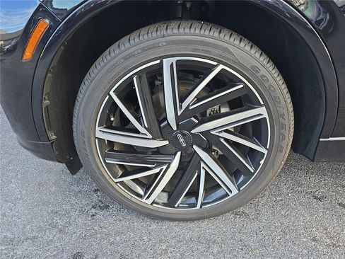 Used 2025 Lincoln Aviator Black Label w/ Jet Appearance Package image 9