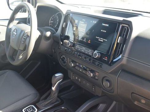 New 2026 Nissan Frontier SV w/ SV Convenience Package image 16