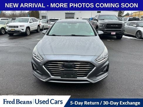 Used 2018 Hyundai Sonata SE image 2