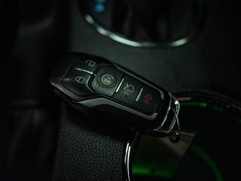 Used 2017 Ford Mustang Premium RWD image 19