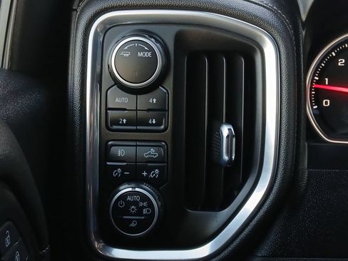 Used 2021 Chevrolet Silverado 1500 High Country w/ Z71 Off-Road Package AWD/4WD image 12