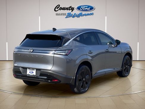 Used 2025 Nissan Murano SV FWD image 25