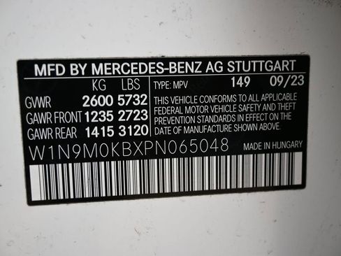 Used 2023 Mercedes-Benz EQB 300 4MATIC image 49