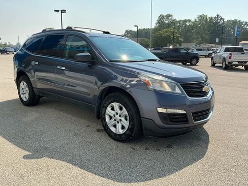 Used 2014 Chevrolet Traverse LS image 18