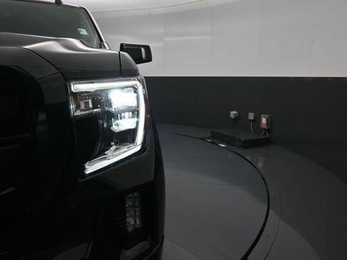 Used 2021 GMC Sierra 1500 Elevation AWD/4WD image 12