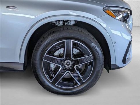 Used 2025 Mercedes-Benz GLC 350e 4MATIC image 22