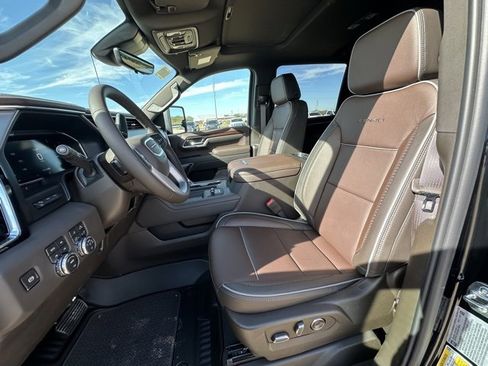 New 2026 GMC Sierra 2500 Denali w/ Denali Reserve Package image 15
