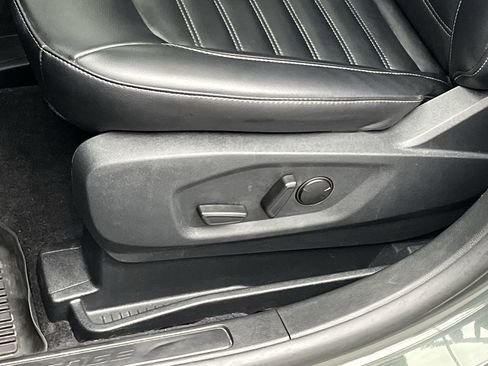 Certified 2024 Ford Edge SEL w/ Convenience Package image 11