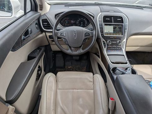 Used 2018 Lincoln MKX Reserve w/ Driver Assistance Package image 8