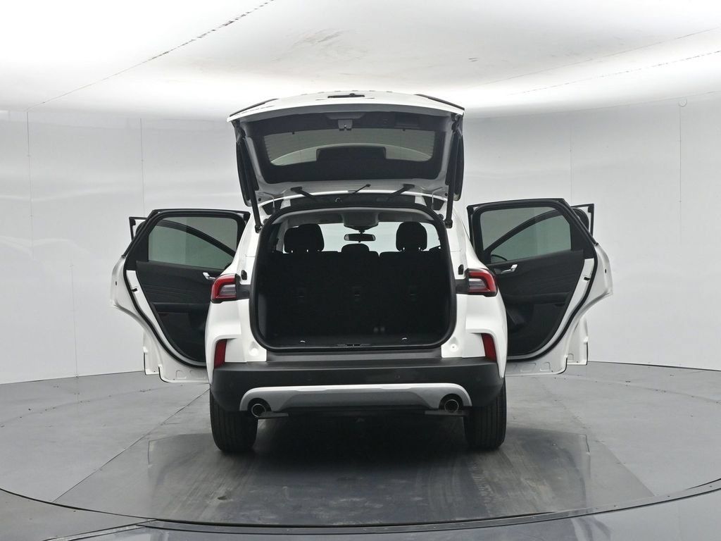 Used 2023 Ford Escape Active w/ Tech Pack #2 FWD image 36