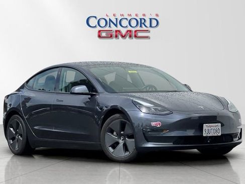 Used 2023 Tesla Model 3 Standard Range RWD image 1