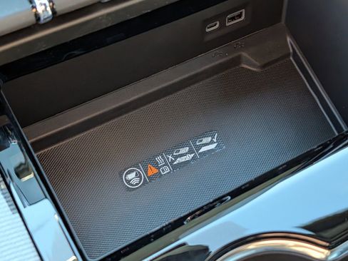 New 2026 GMC Yukon Elevation image 10