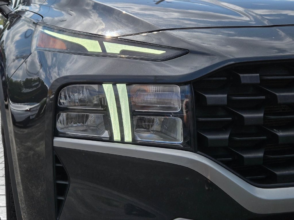 Certified 2023 Hyundai Santa Fe SEL FWD image 2