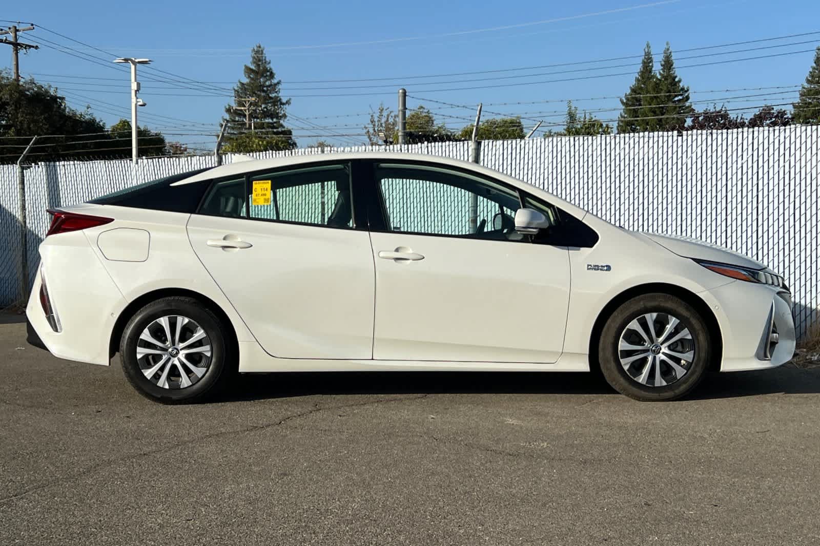 Used 2020 Toyota Prius Prime Limited w/ Carpet Mat Package FWD image 6