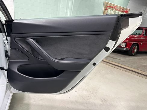 Used 2020 Tesla Model 3 Long Range AWD/4WD image 12