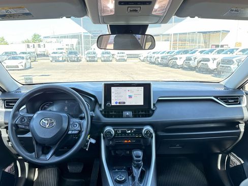 Used 2024 Toyota RAV4 LE AWD/4WD image 14