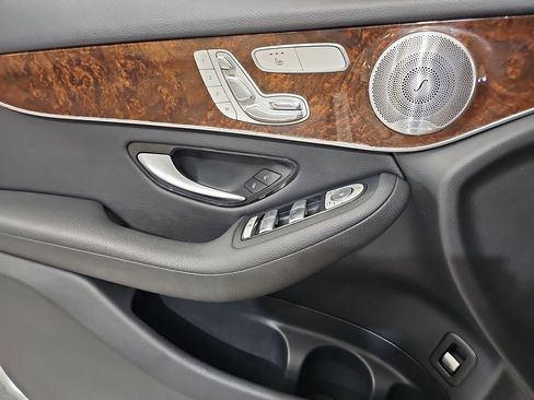 Used 2016 Mercedes-Benz GLC 300 4MATIC image 30