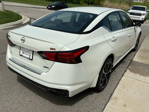 Used 2023 Nissan Altima 2.5 SR w/ SR Premium Package AWD/4WD image 8