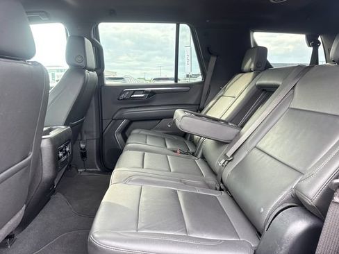 Used 2025 Chevrolet Tahoe LT AWD/4WD image 9