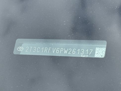 Used 2023 Toyota RAV4 XLE Premium image 34