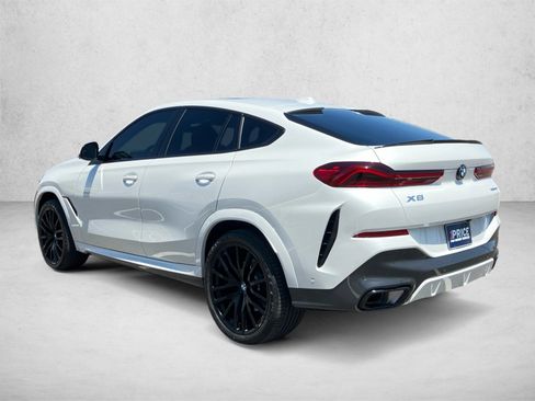 Used 2024 BMW X6 xDrive40i w/ Premium Package AWD/4WD image 7
