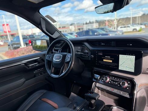 Used 2025 GMC Sierra 1500 AT4 w/ AT4 Premium Package image 21