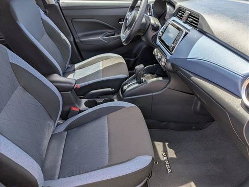 Used 2025 Nissan Versa SV FWD image 19