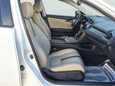 Used 2018 Honda Civic Touring image 13