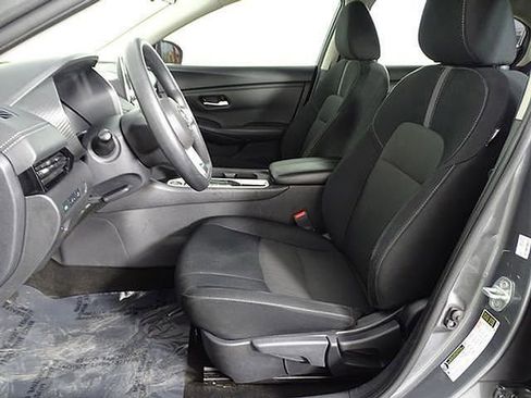 Used 2023 Nissan Sentra SV image 10