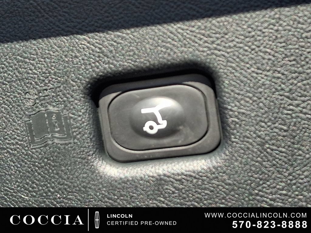 Used 2023 Lincoln Nautilus Reserve AWD/4WD image 29